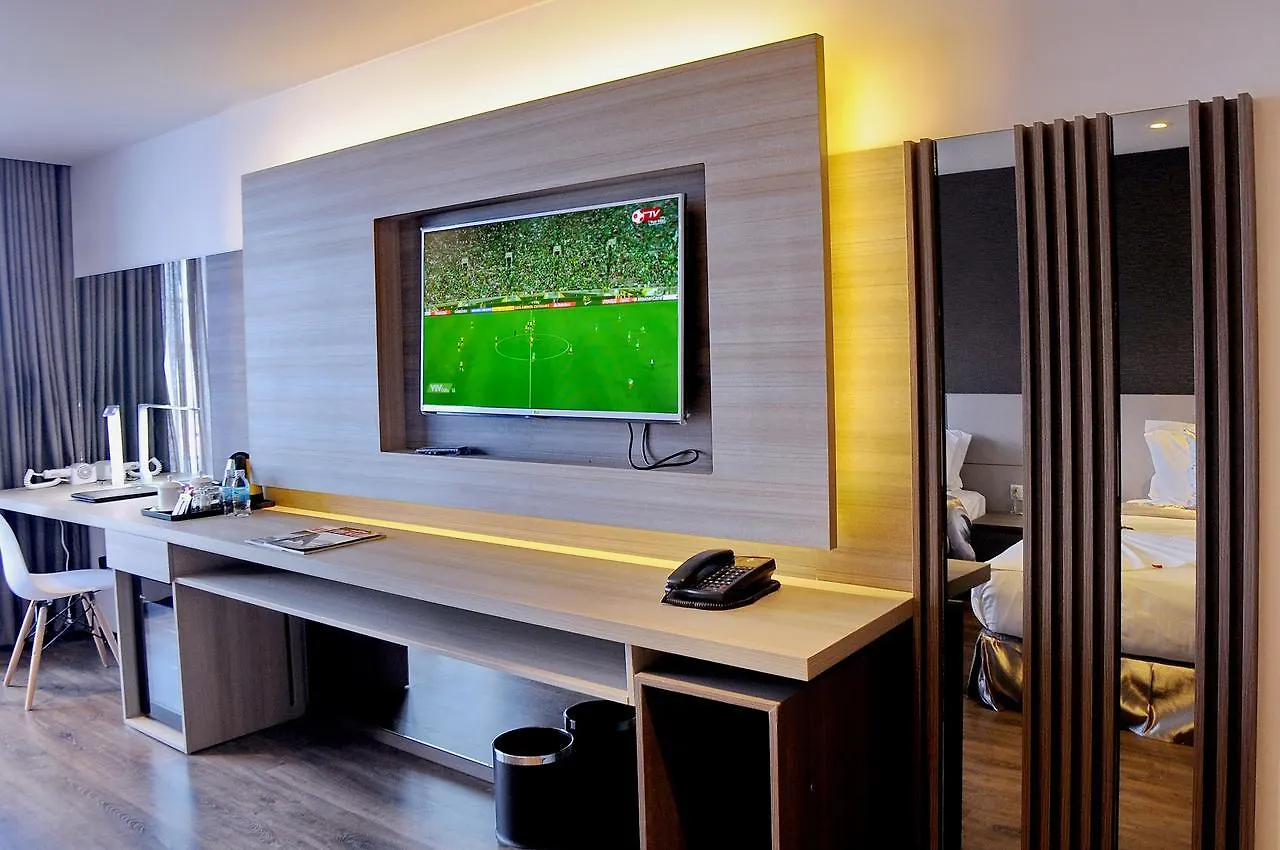 Bb Hotel Nha Trang 4*,
